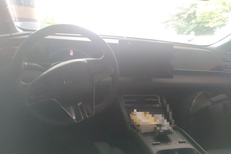 Used BYD Qin L 2024 DM-i 120KM Beyond Model Center Console