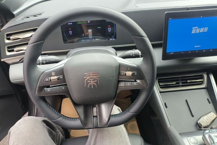 Used BYD Qin L 2024 DM-i 80KM Leading Model Center Console