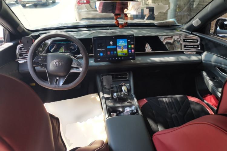 Used BYD Qin L 2024 DM-i 120KM Leading Model Center Console