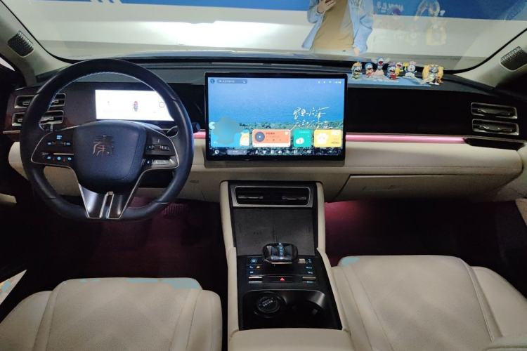 Used BYD Qin L 2024 DM-i 120KM Excellence Model Center Console