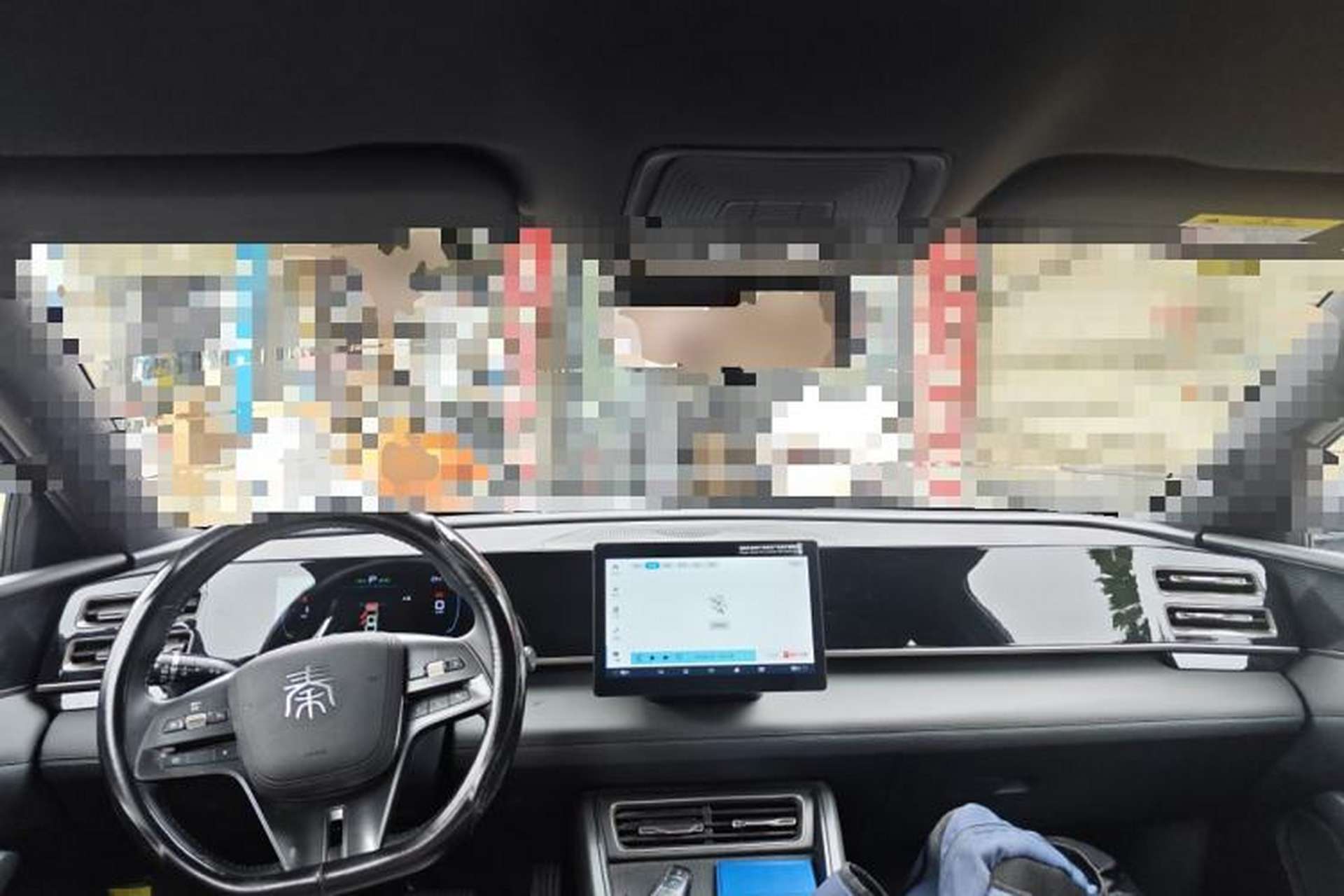 Used BYD Qin L 2024 DM-i 80KM Leading Model Center Console