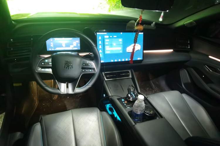 Used BYD Qin L 2024 DM-i 120KM Excellence Model Center Console