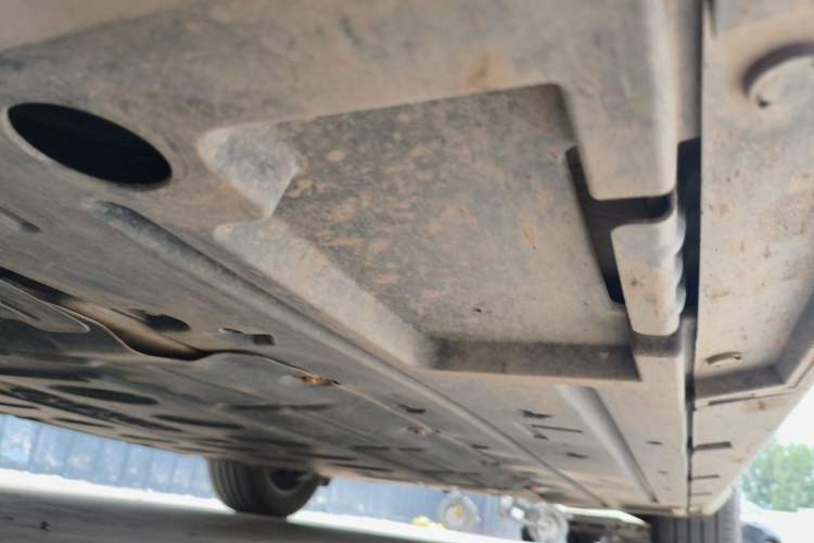 Used BYD Qin L 2024 DM-i 120KM Leading Model Chassis Front Left
