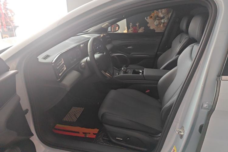 Used BYD Qin L 2024 DM-i 120KM Leading Model Driver Seat