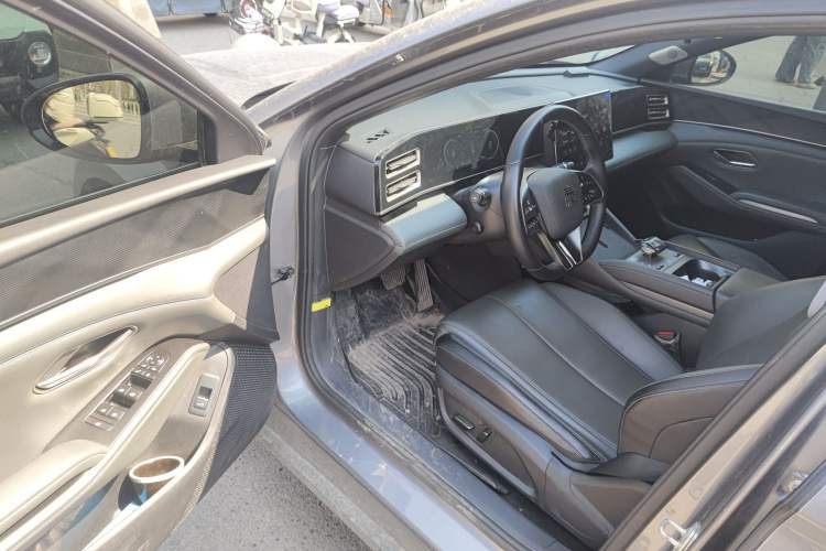 Used BYD Qin L 2024 DM-i 80KM Beyond Model Driver Seat