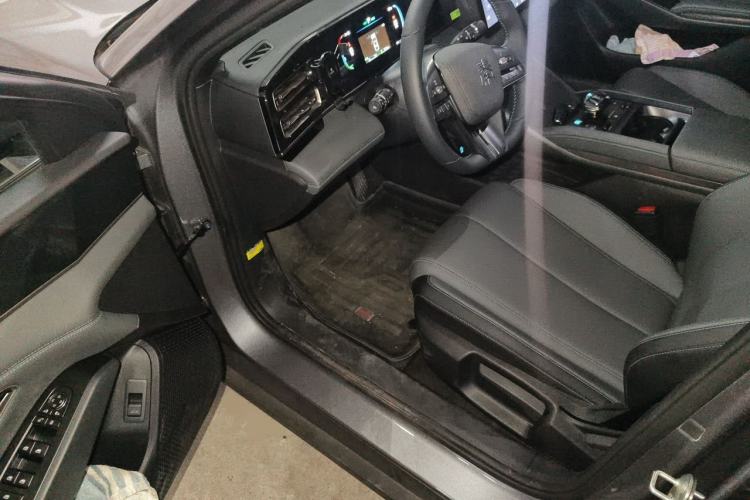 Used BYD Qin L 2024 DM-i 80KM Leading Model Driver Seat