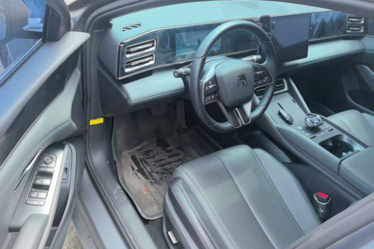 Used BYD Qin L 2024 DM-i 80KM Beyond Model Driver Seat