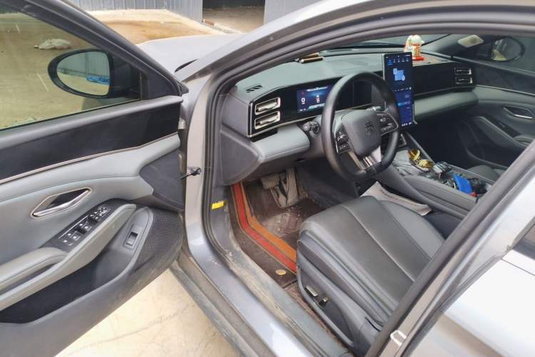 Used BYD Qin L 2024 DM-i 120KM Leading Model Driver Seat