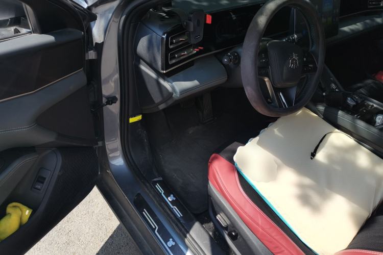Used BYD Qin L 2024 DM-i 120KM Leading Model Driver Seat