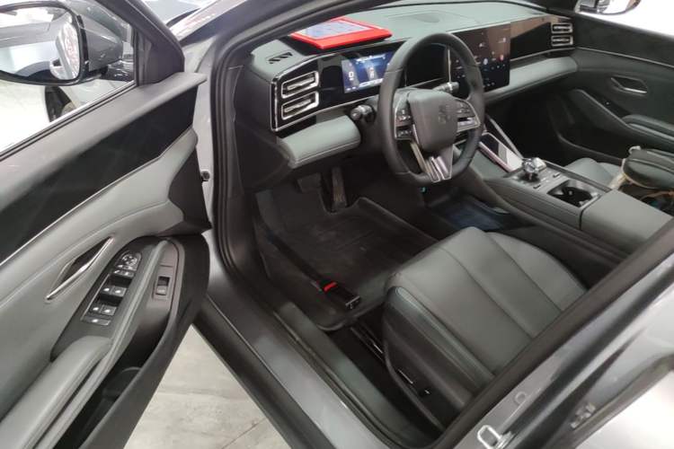 Used BYD Qin L 2024 DM-i 120KM Leading Model Driver Seat