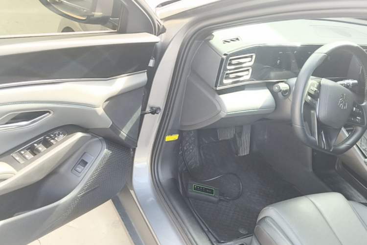 Used BYD Qin L 2024 DM-i 80KM Leading Model Driver Seat