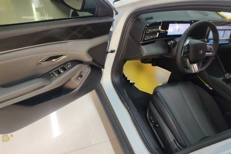 Used BYD Qin L 2024 DM-i 120KM Leading Model Driver Seat