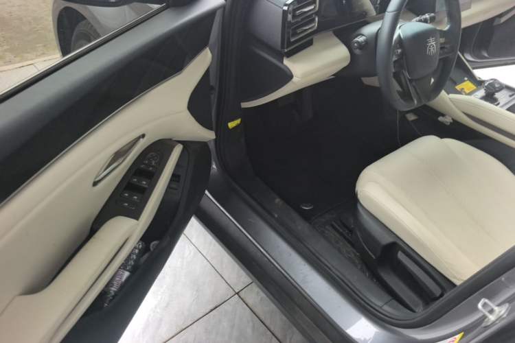 Used BYD Qin L 2024 DM-i 80KM Leading Model Driver Seat