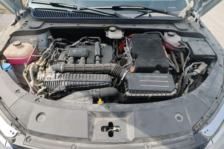 Used BYD Qin L 2024 DM-i 120KM Leading Model Engine Bay