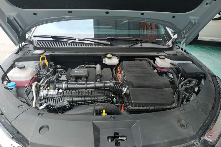 Used BYD Qin L 2024 DM-i 80KM Leading Model Engine Bay