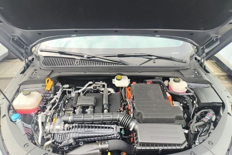 Used BYD Qin L 2024 DM-i 80KM Leading Model Engine Bay