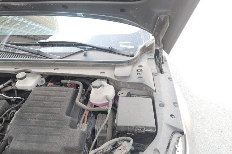 Used BYD Qin L 2024 DM-i 80KM Beyond Model Engine Bay Left