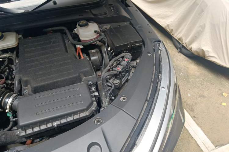 Used BYD Qin L 2024 DM-i 80KM Beyond Model Engine Bay Left
