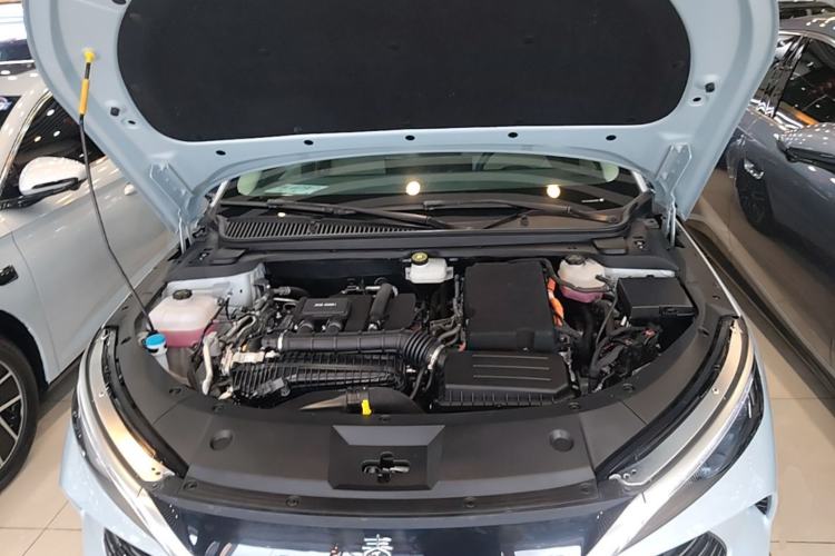 Used BYD Qin L 2024 DM-i 120KM Excellence Model Engine Bay