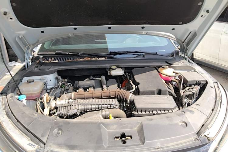Used BYD Qin L 2024 DM-i 120KM Leading Model Engine Bay
