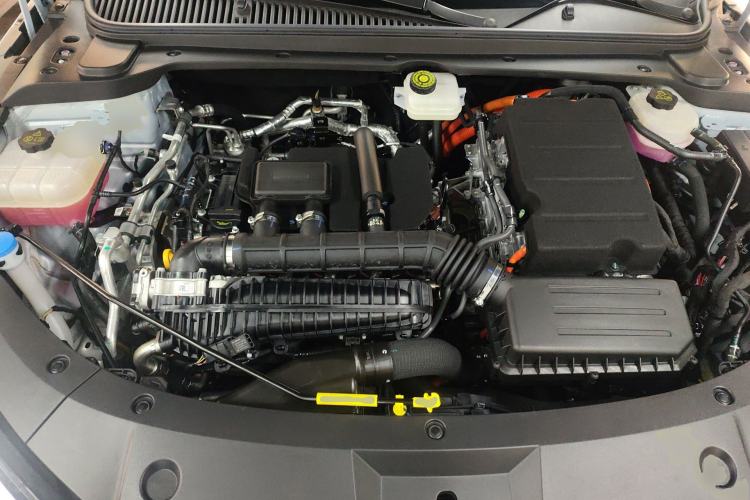 Used BYD Qin L 2024 DM-i 120KM Leading Model Engine Bay