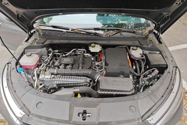 Used BYD Qin L 2024 DM-i 120KM Beyond Model Engine Bay