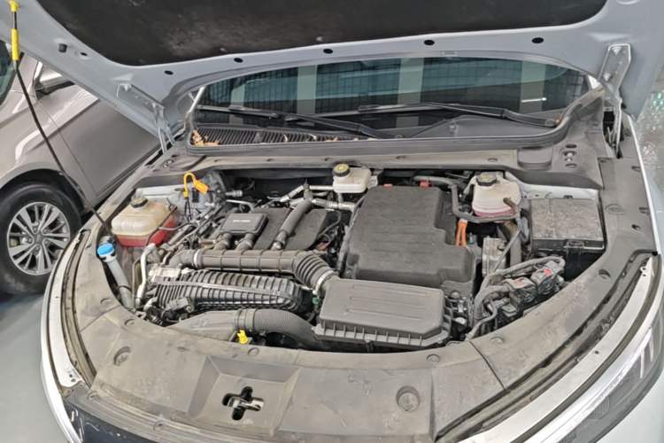 Used BYD Qin L 2024 DM-i 80KM Leading Model Engine Bay