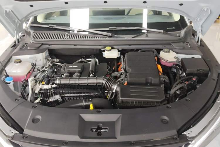 Used BYD Qin L 2024 DM-i 120KM Excellence Model Engine Bay