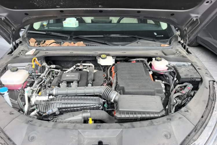 Used BYD Qin L 2024 DM-i 80KM Leading Model Engine Bay