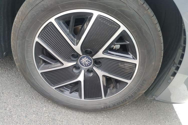 Used BYD Qin L 2024 DM-i 80KM Beyond Model Exterior 1