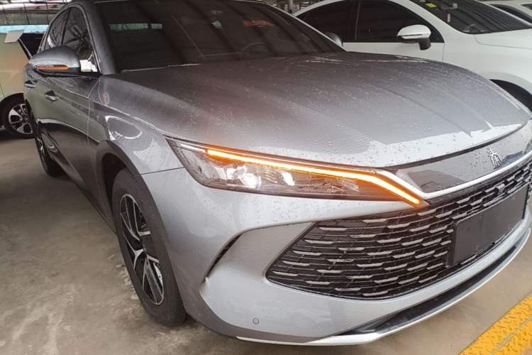 Used BYD Qin L 2024 DM-i 120KM Leading Model Front Right 45 Deg