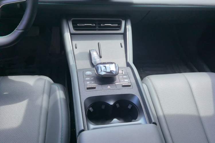 Used BYD Qin L 2024 DM-i 80KM Beyond Model Gear Lever