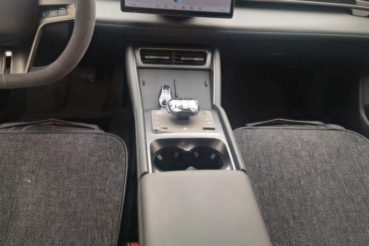 Used BYD Qin L 2024 DM-i 80KM Beyond Model Gear Lever