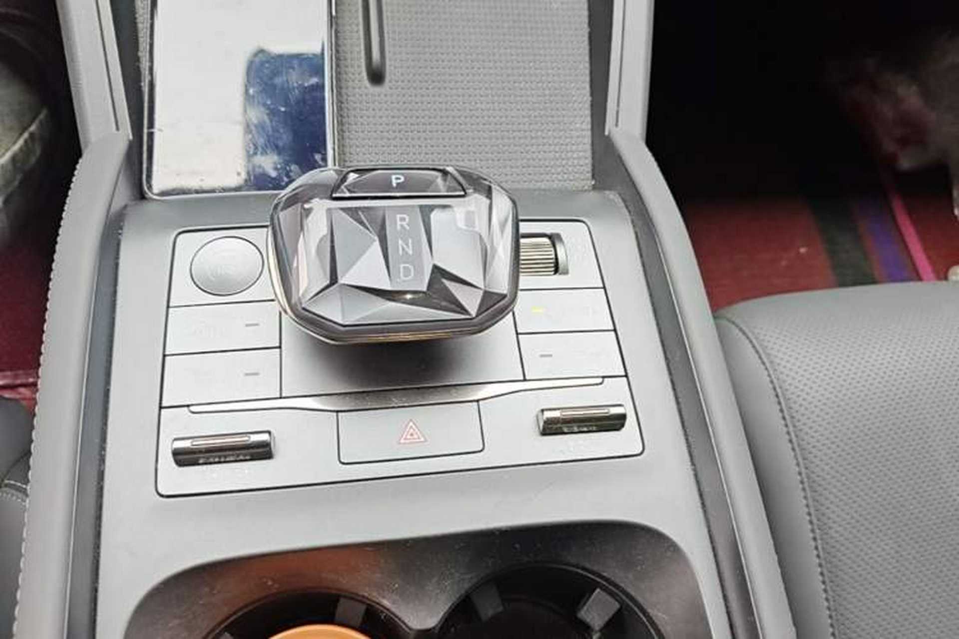 Used BYD Qin L 2024 DM-i 80KM Leading Model Gear Lever