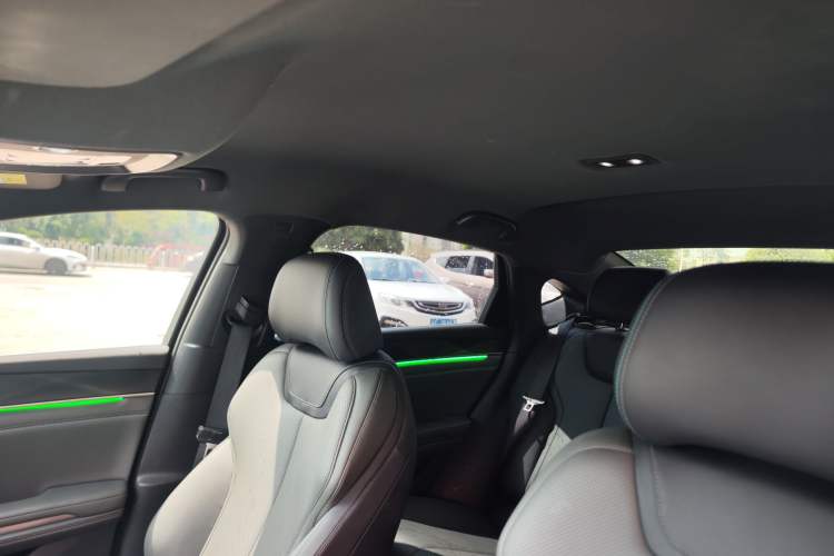 Used BYD Qin L 2024 DM-i 80KM Beyond Model Headliner