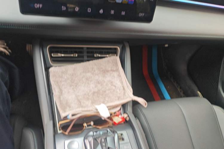 Used BYD Qin L 2024 DM-i 120KM Leading Model Interior 1