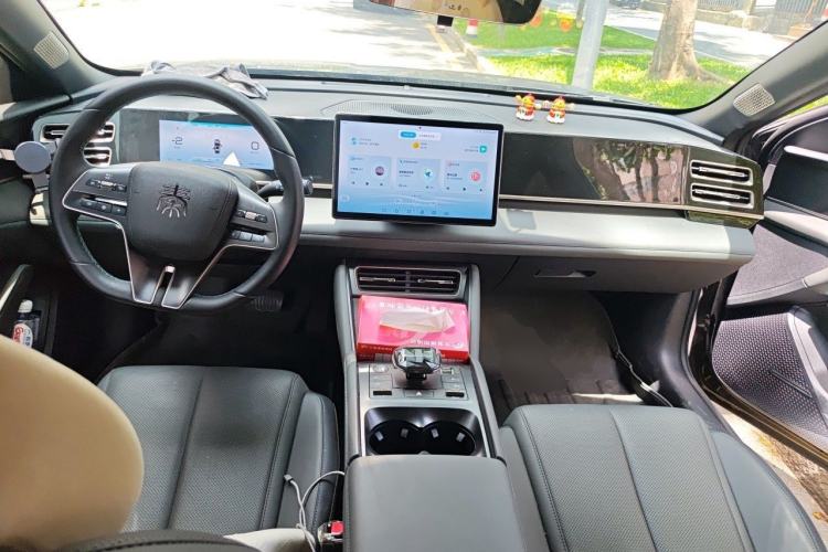 Used BYD Qin L 2024 DM-i 80KM Beyond Model Interior 2
