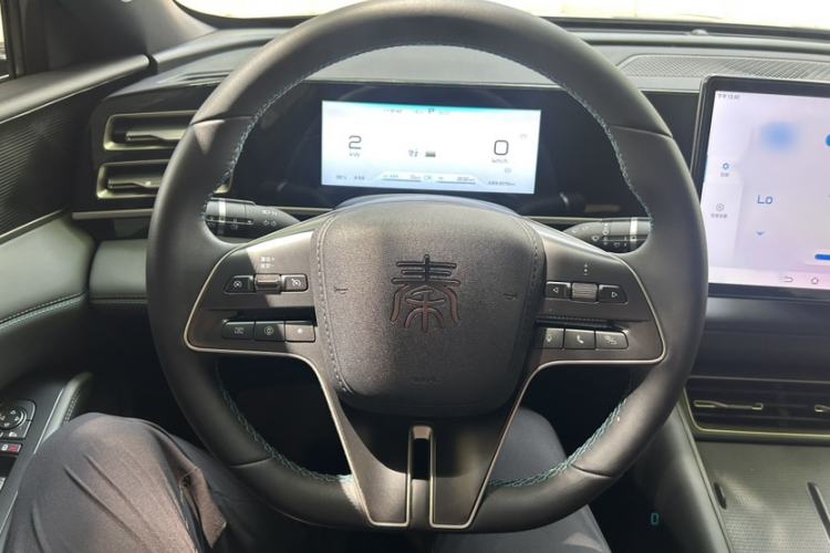 Used BYD Qin L 2024 DM-i 120KM Leading Model Interior 3