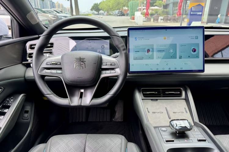 Used BYD Qin L 2024 DM-i 120KM Excellence Model Interior 3