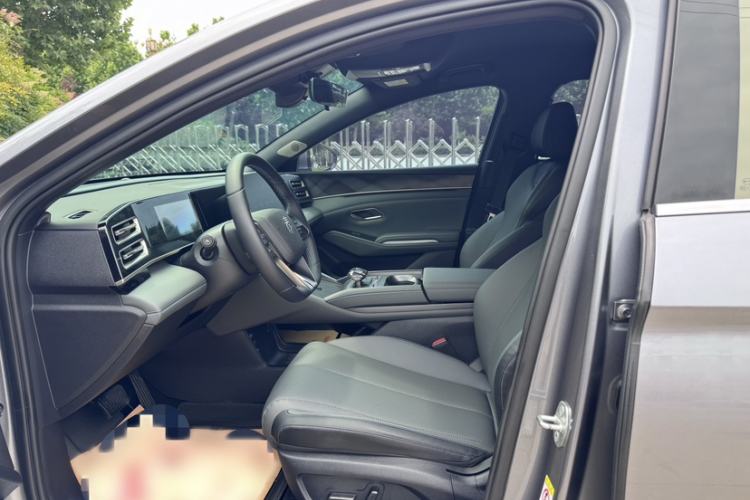 Used BYD Qin L 2024 DM-i 80KM Beyond Model Interior 3