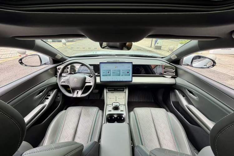 Used BYD Qin L 2024 DM-i 120KM Excellence Model Interior 6