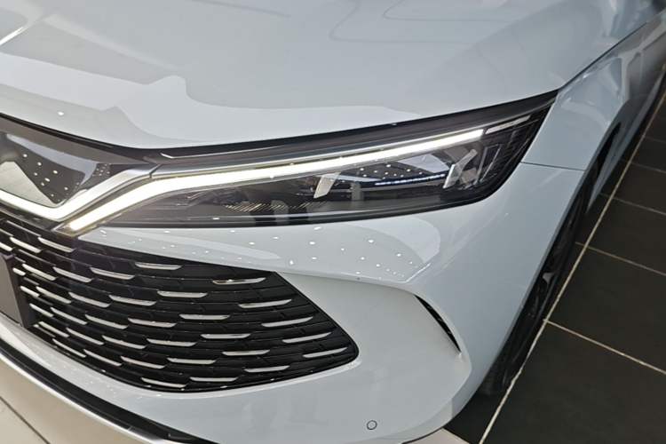 Used BYD Qin L 2024 DM-i 120KM Leading Model Left Front Headlight