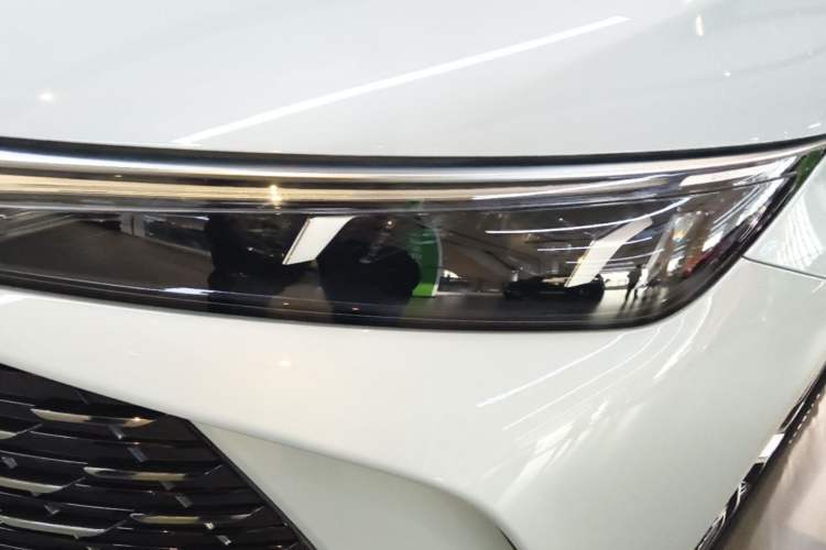 Used BYD Qin L 2024 DM-i 120KM Excellence Model Left Front Headlight