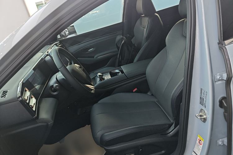 Used BYD Qin L 2024 DM-i 120KM Leading Model Left Front Seat
