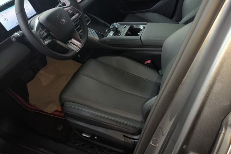 Used BYD Qin L 2024 DM-i 120KM Leading Model Left Front Seat