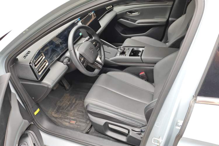 Used BYD Qin L 2024 DM-i 80KM Leading Model Left Front Seat