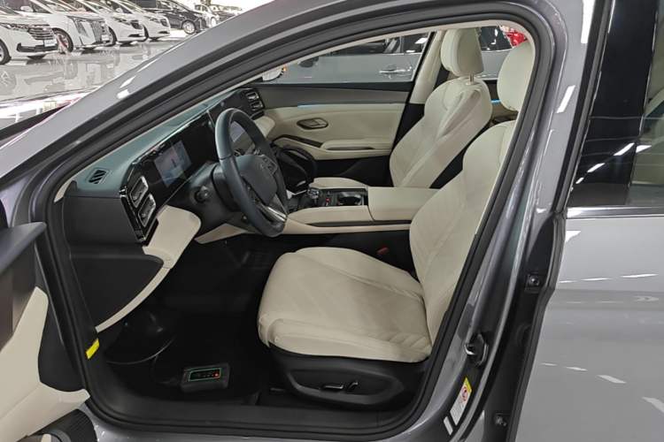 Used BYD Qin L 2024 DM-i 120KM Excellence Model Left Front Seat