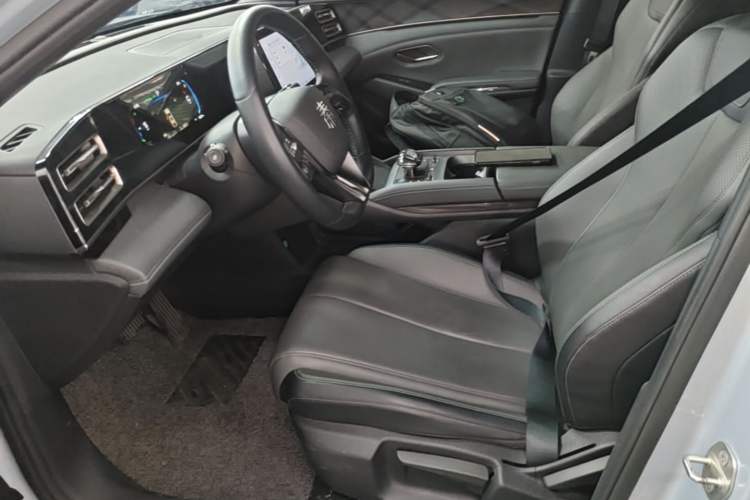 Used BYD Qin L 2024 DM-i 80KM Leading Model Left Front Seat