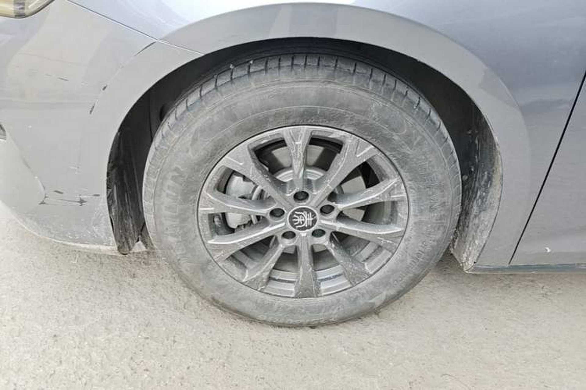 Used BYD Qin L 2024 DM-i 80KM Leading Model Left Front Wheel Hub