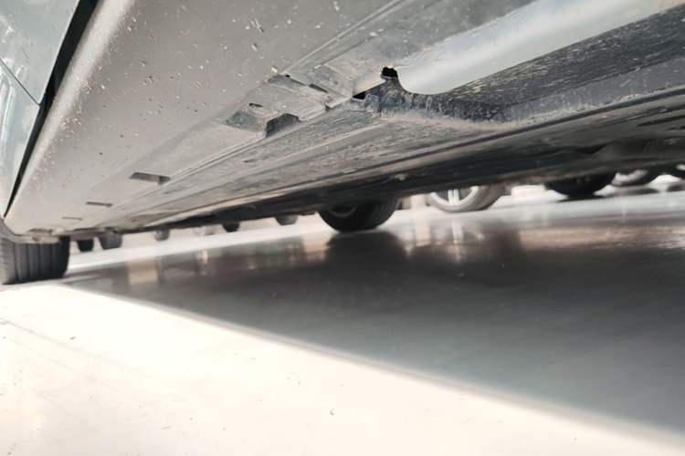 Used BYD Qin L 2024 DM-i 80KM Beyond Model Left Side Sill